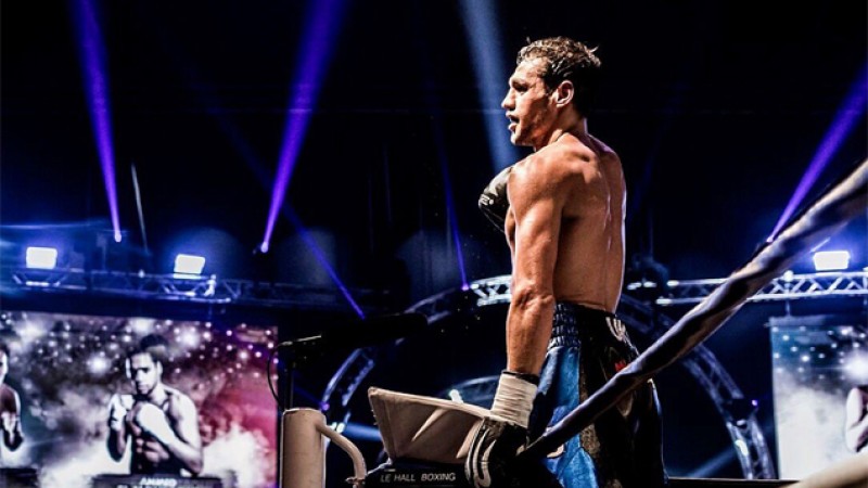 Catégorie des welters : victoire à Paris du boxeur Ahmed El Mousaoui face au Russe Evchenko