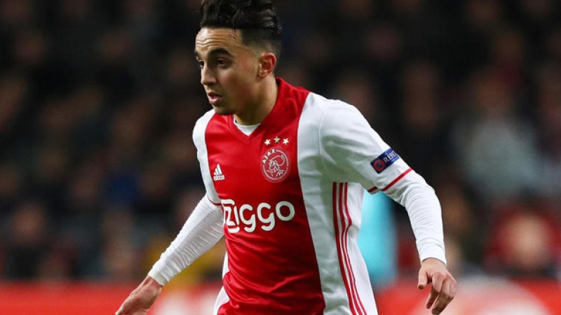 Le milieu de l'Ajax Abdelhak Nouri "hors de danger" après un malaise cardiaque
