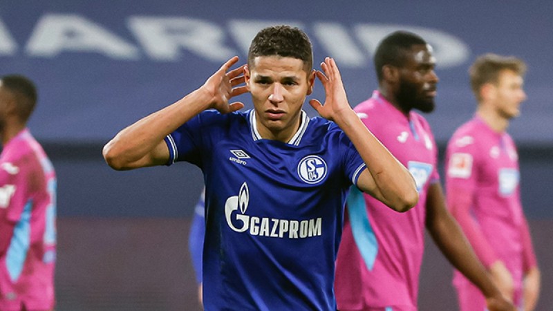 الدولي المغربي أمين حارث يقود فريقه شالكه لتحقيق أول انتصار له منذ أوائل 2020