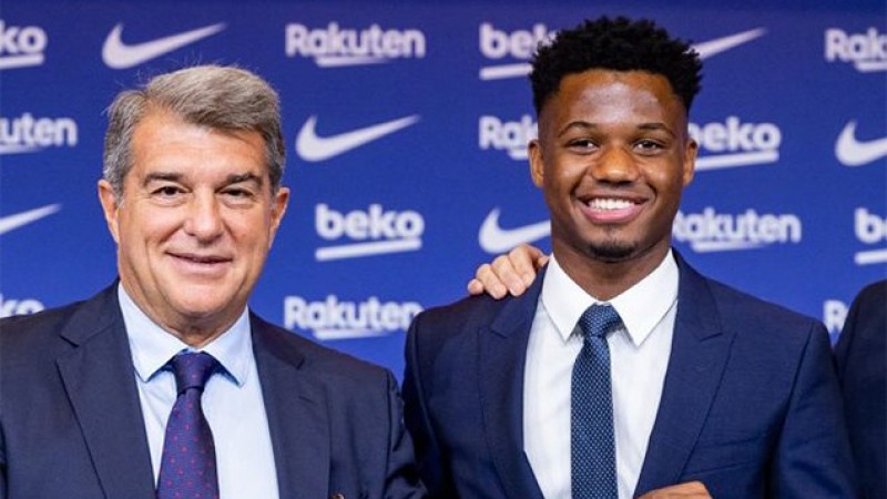 Le Barça assure la continuité d'Ansu Fati avec une clause libératoire d’un milliard d’euros d’euros Sport / Monde
