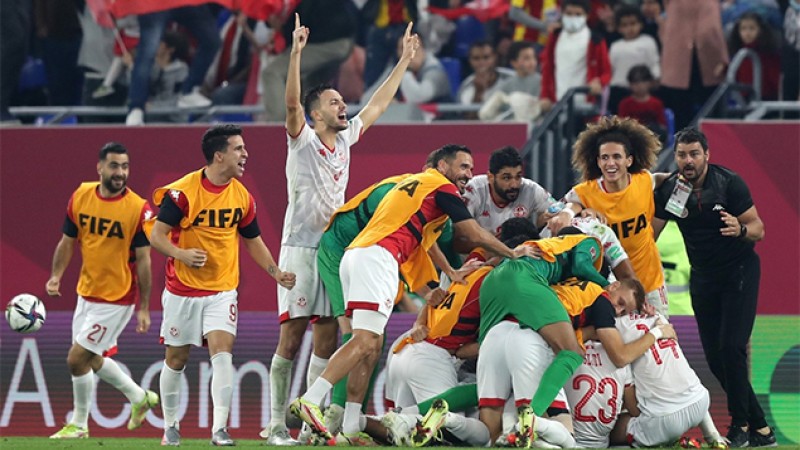 كأس العرب 2021 .. تونس تحسم قمتها مع مصر بفوز متأخر (1-0) وتبلغ النهائي