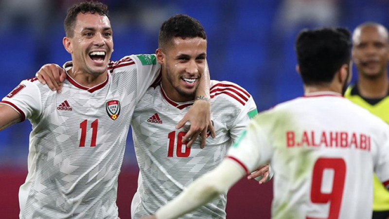المنتخب الإماراتي يتفوق على نظيره السوري (2-1) 'كأس العرب فيفا قطر 2021 (المجموعة 2)'