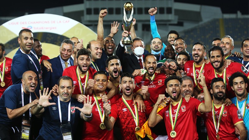 نهائي دوري أبطال افريقيا لكرة القدم .. الأهلي المصري يحرز اللقب على حساب كايزر تشيفس الجنوب الأفريقي ( 3-0 )