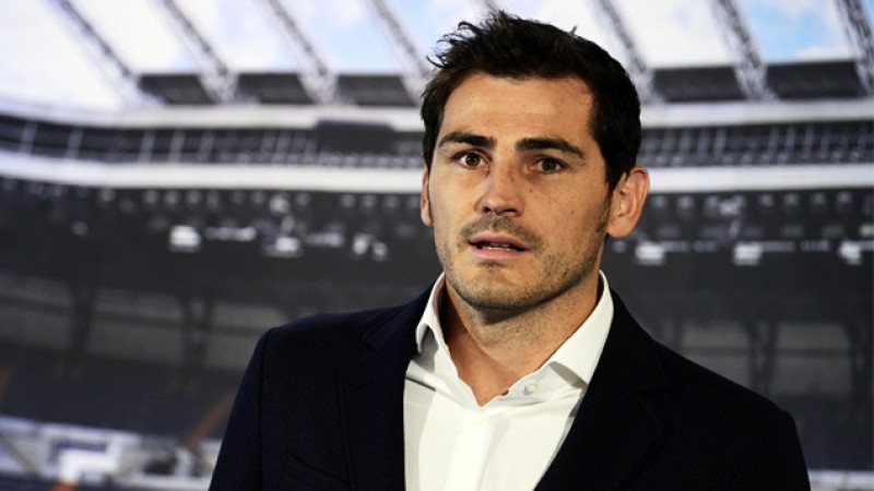 Le gardien de but Iker Casillas annonce sa retraite