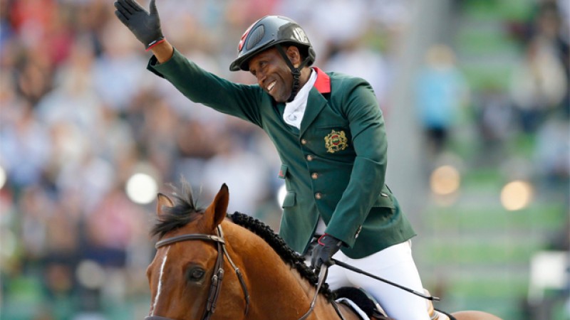 Le cavalier marocain Abdelkebir Ouaddar remporte l’épreuve de 1m35 au CSI2* Mâcon Chaintré en France