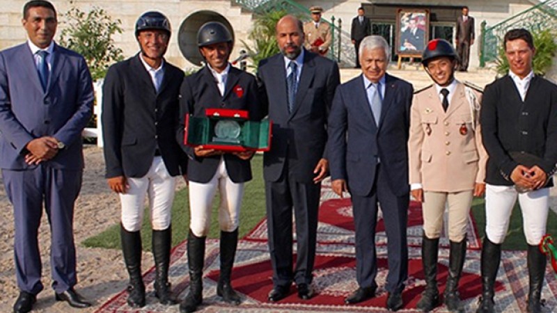 المباراة الرسمية للقفز على الحواجز للحرس الملكي : الفارس علي الأحرش يفوز بالجائزة الكبرى لصاحب الجلالة الملك محمد السادس