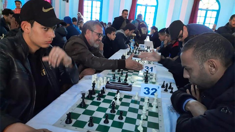 عادل شكري يفوز بالرتبة الأولى في الدوري الوطني الأول المفتوح للشطرنج بشفشاون