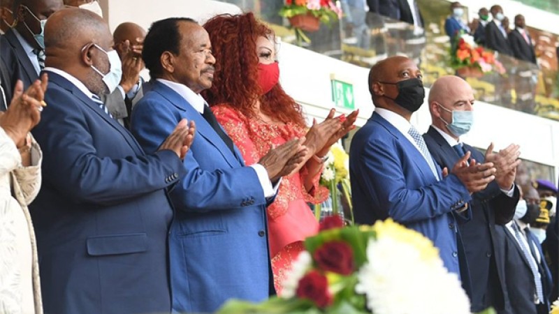 كأس أمم إفريقيا.. الرئيس الكاميروني يأمر بالتحقيق في حادث التدافع الذي خلف قتلى بأحد الملاعب