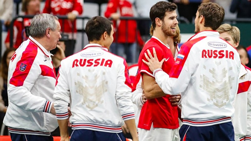 روسيا تتأهل الى الجولة النهائية لكأس ديفيس للتنس على حساب النخبة السويسرية
