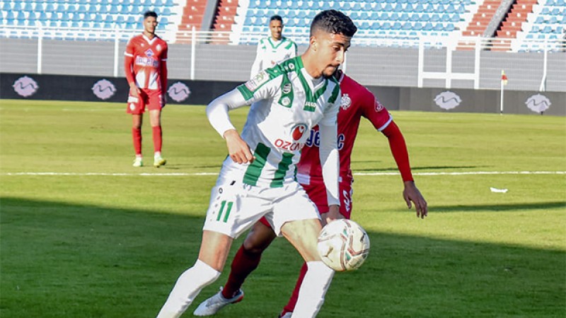 الدفاع الحسني الجديدي يتفوق على ضيفه الوداد الرياضي (2-1)