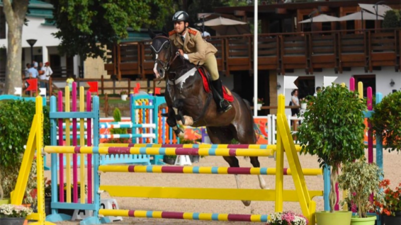 Semaine du cheval 2019: Le Capitaine Hassan El Azher remporte le Championnat du Maroc dans la catégorie Militaire "B"