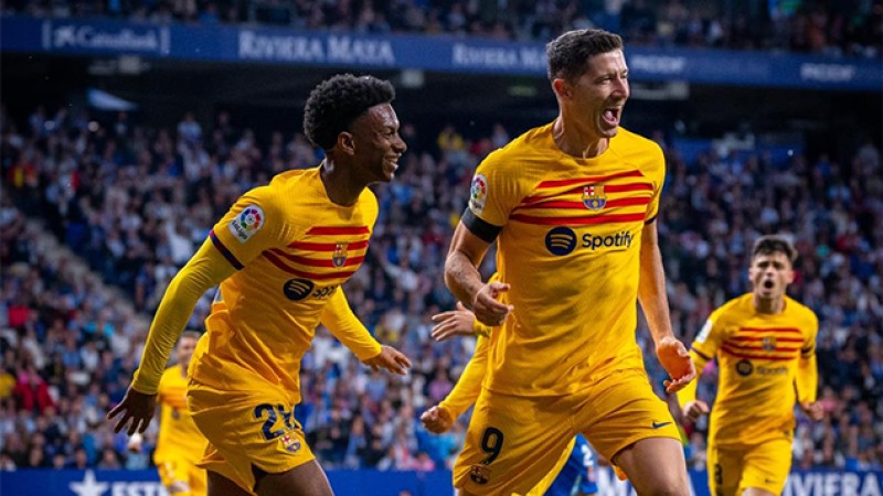 Le FC Barcelone sacré champion d'Espagne pour la 27e fois de son histoire