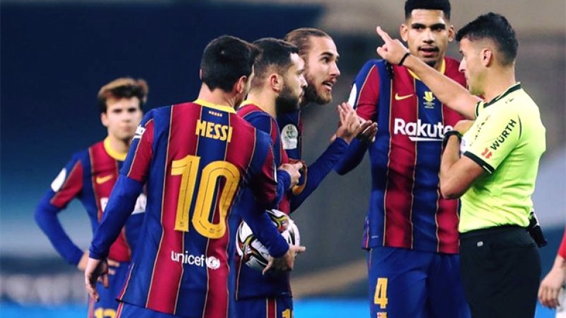 لجنة المسابقات بالاتحاد الاسباني تقرر إيقاف ليونيل ميسي لمبارتين