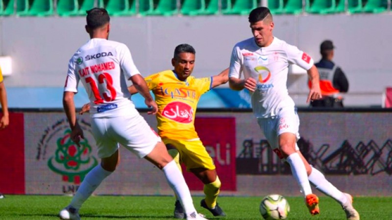 حسنية أكادير يتعادل بميدانه مع نهضة الزمامرة (1-1)