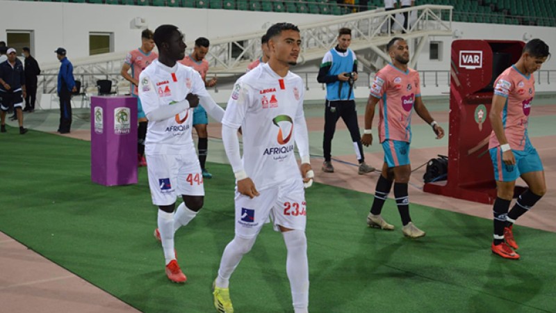 Le Hassania d'Agadir obtient 3 points à domicile face au Youssoufia de Berrechid (1-0)