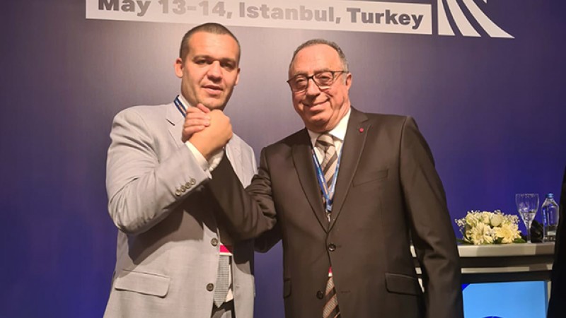 انتخاب المغربي عبد الجواد بلحاج عضوا في مجلس إدارة الاتحاد الدولي للملاكمة باسطنبول