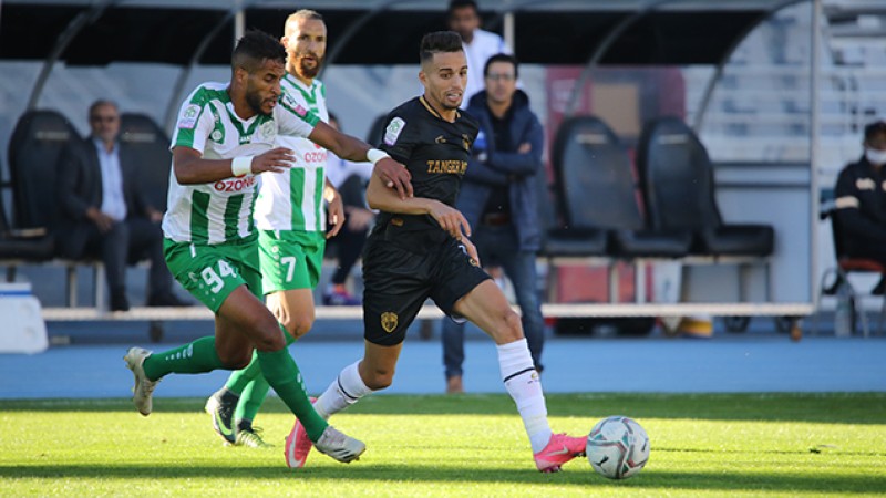 فريق اتحاد طنجة يتفوق على ضيفه الدفاع الحسني الجديدي 4-2