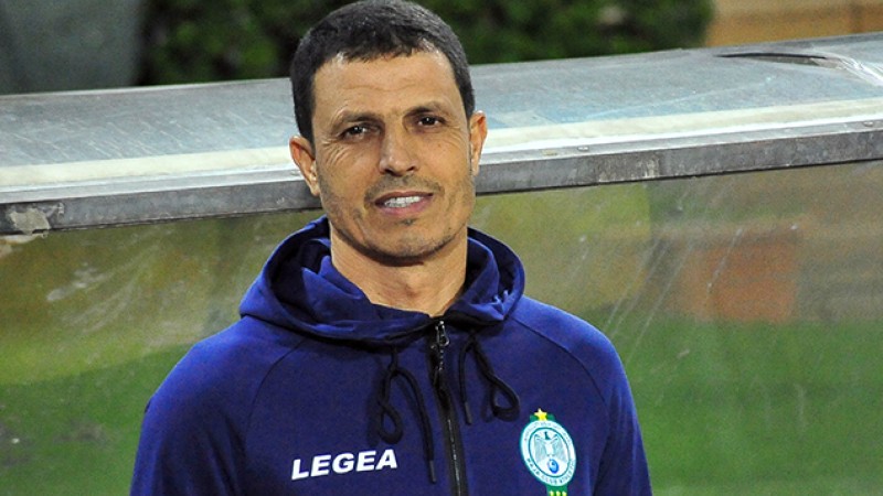 Le Raja Casablanca renouvelle sa confiance en son entraîneur Jamal Sellami