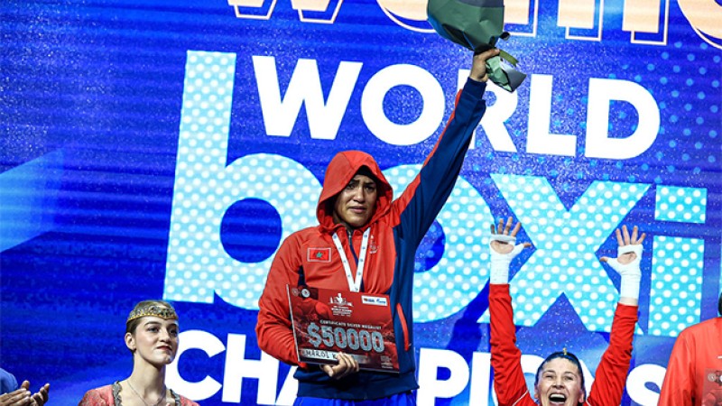 Boxe.. La Marocaine Khadija El Mardi sacrée à Istanbul vice-championne du monde des poids lourds