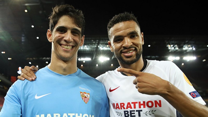 الدوري الأوروبي, اشبيلية يتأهل إلى الدور النهائي على حساب مانشستر يونايتد