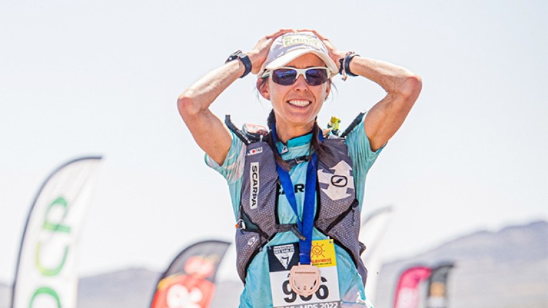 36-ème Marathon des Sables (dames).. Anna Comet remporte son 1er titre, la marocaine Aziza El Amrany sur le podium