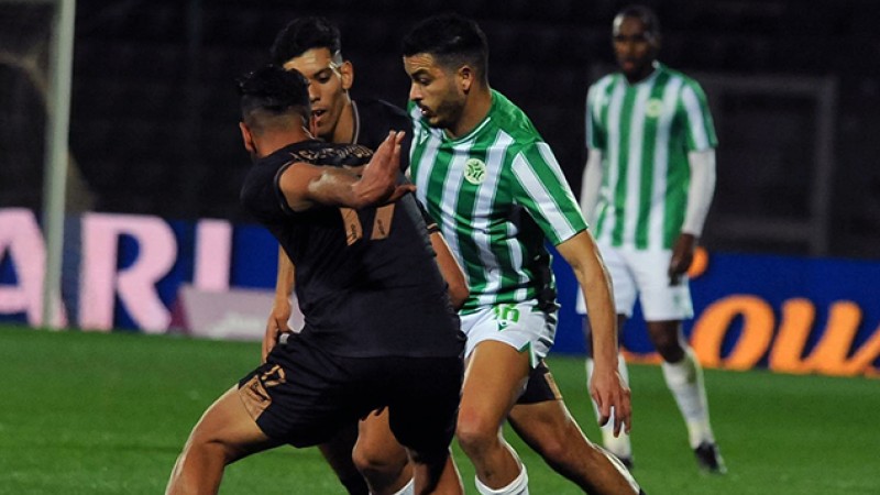 Le Mouloudia d'Oujda et l'Olympique de Khouribga se quittent sur score un nul (0-0)