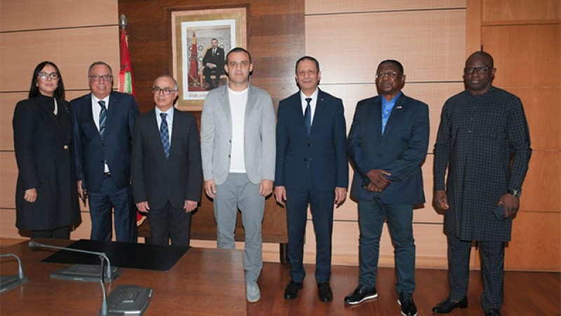 سبل النهوض برياضة الملاكمة الوطنية محور مباحثات بين السيد بنموسى ورئيس الاتحاد الدولي للملاكمة