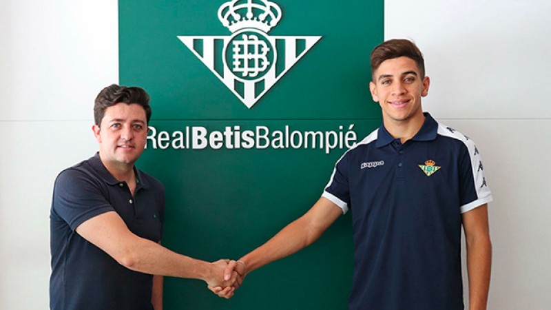 Football: l'attaquant marocain Mohamed Mizzian signe au Betis
