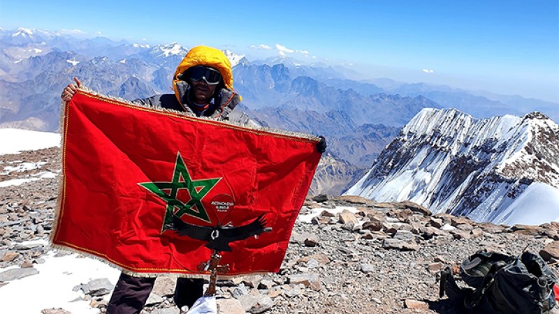 L'alpiniste marocain Mohamed Ouassil prend sa revanche sur le sommet Aconcagua en Argentine