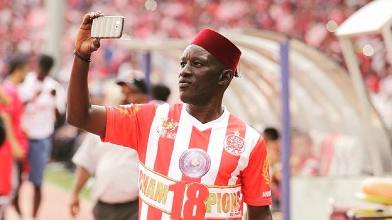 Moussa ndaw : "après les attaquants dans les années 90, c'est l'ère des défenseurs subsahariens au maroc''