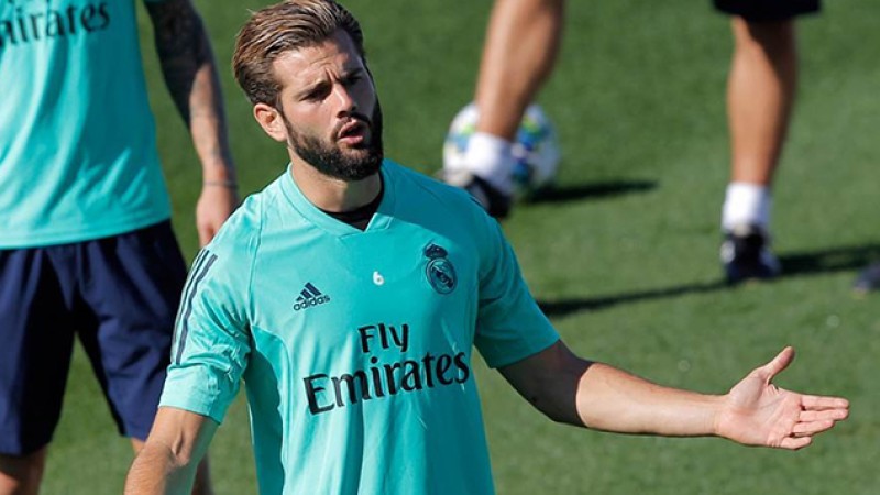 ريال مدريد يعلن إصابة مدافعه ناتشو