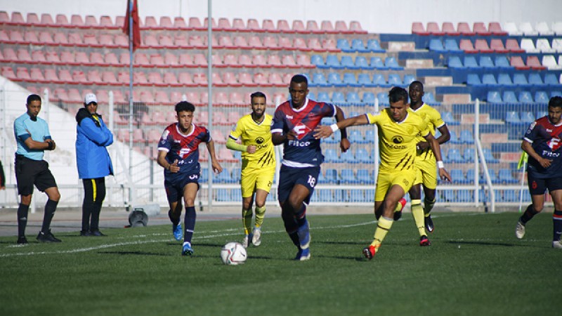 فريق أولمبيك آسفي يتعادل مع ضيفه المغرب الفاسي 1-1 'البطولة الوطنية الاحترافية "إنوي" (الدورة السادسة)'