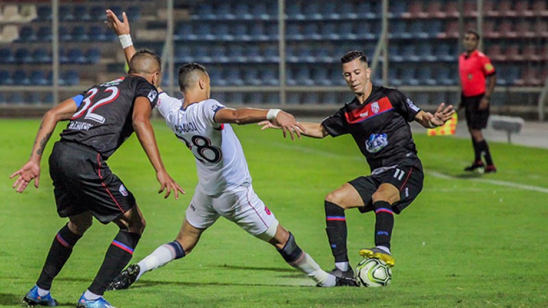 فريق أولمبيك آسفي يتعادل مع ضيفه فريق المغرب التطواني 0-0