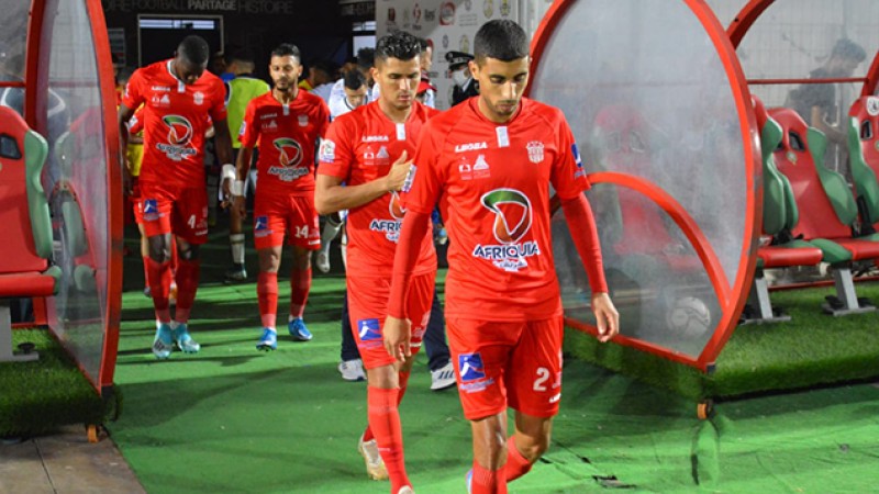 فريق أولمبيك آسفي ينهزم بميدانه أمام حسنية اكادير (1-2)