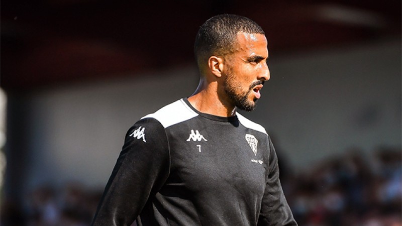 انتقالات.. الدولي المغربي رشيد عليوي ينضم رسميا الى فريق كورتريك البلجيكي