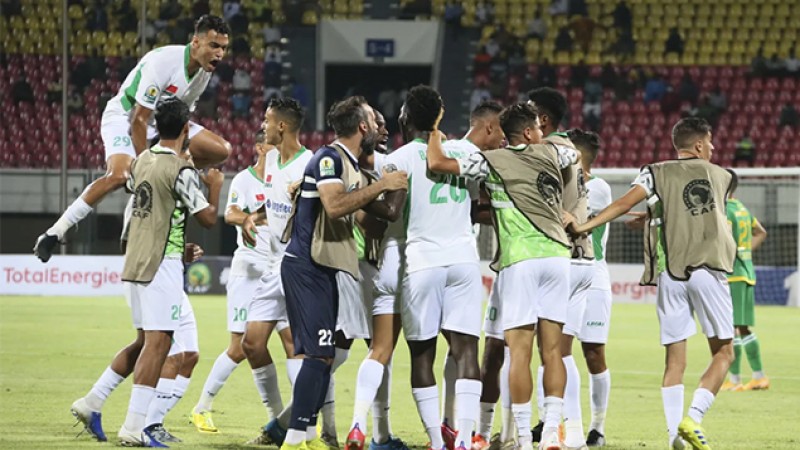 نهائي كأس الكونفدرالية الإفريقية.. الرجاء الرياضي يتوج بلقبه الثالث على حساب شبيبة القبائل (2-1)