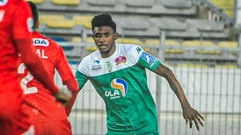 الرجاء الرياضي يتفوق على ضيفه حسنية أكادير (1-0)