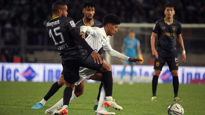 الرجاء الرياضي يتفوق على ضيفه إتحاد طنجة (1-0)