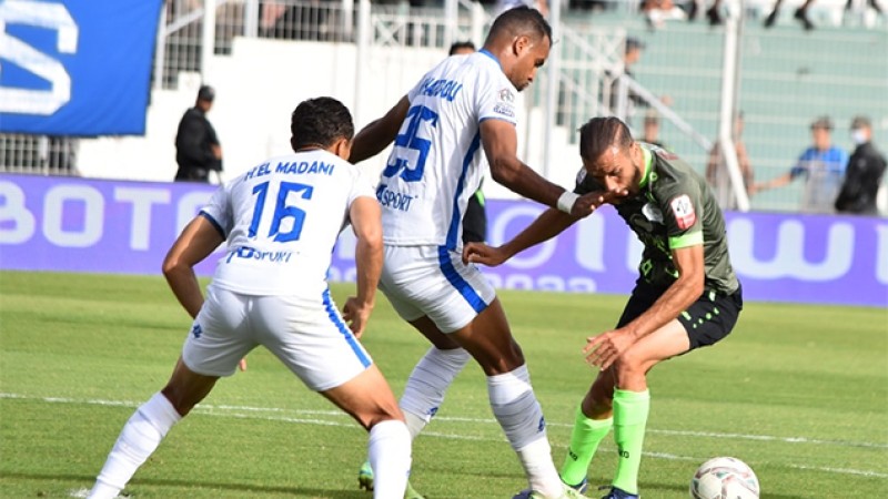 فريق الدفاع الحسني الجديدي يفوز خارج ميدانه على سريع وادي زم (1-0)