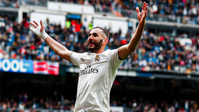 بطولة إسبانيا لكرة القدم.. بنزيمة يترك نادي ريال مدريد في نهاية الموسم