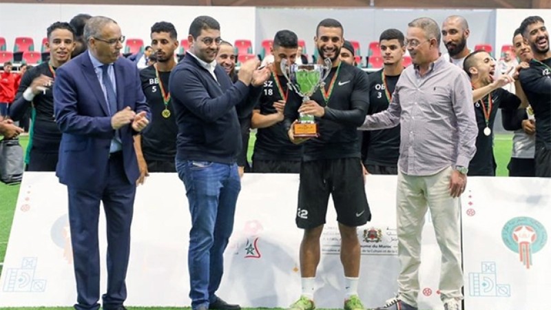 السيد مهدي بنسعيد وزير الشباب والثقافة والتواصل و السيد فوزي لقجع رئيس الجامعة الملكية المغربية لكرة القدم، يترأسان بسلا المباراة النهائية ذكورا وإناثا لدوري "الطريق إلى المونديال"
