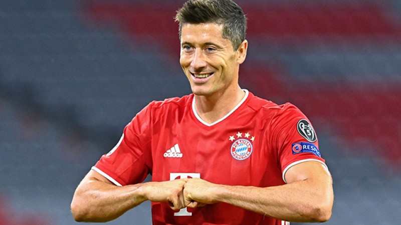 البولوني روبرت ليفاندوفسكي يتوج بجائزة أفضل لاعب لسنة 2020 (فيفا)