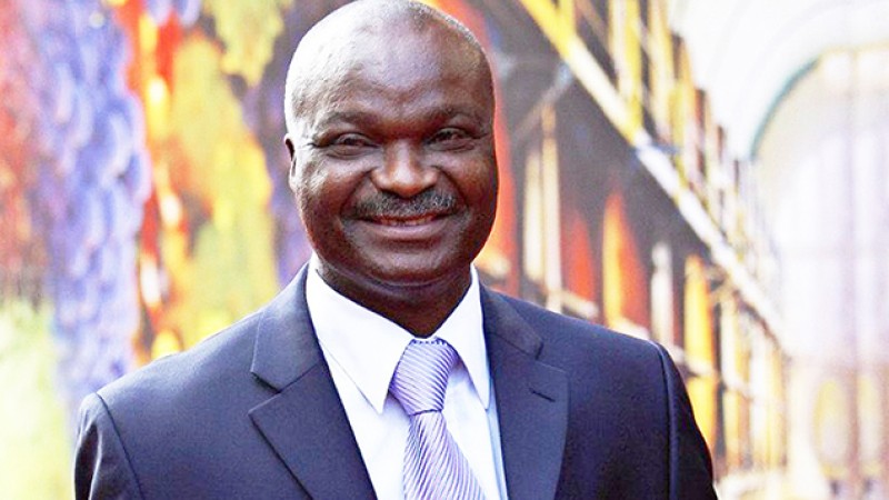 Le Maroc "un pays que j'adore", Laâyoune une ville "extraordinaire" (Roger Milla)