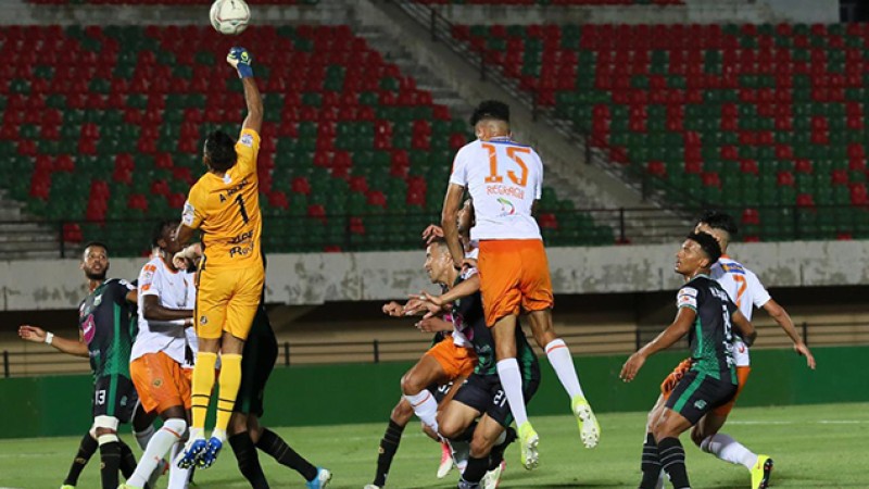 نصف نهائي كأس العرش.. فريق نهضة بركان يتأهل إلى المباراة النهائية عقب فوزه على يوسفية برشيد بالضربات الترجيحية ( 4-3)