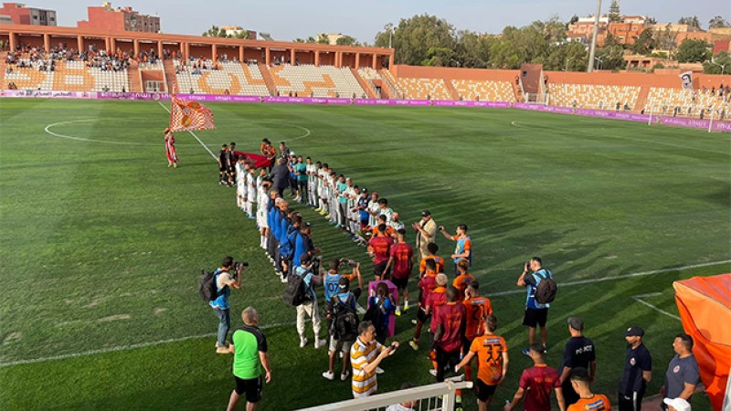 فريق نهضة بركان يتغلب بميدانه على فريق الدفاع الحسني الجديدي 3-2
