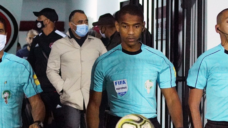 أربعة حكام مغاربة ضمن قائمة حكام النسخة السادسة من بطولة الأمم الأفريقية للمحليين بالكاميرون