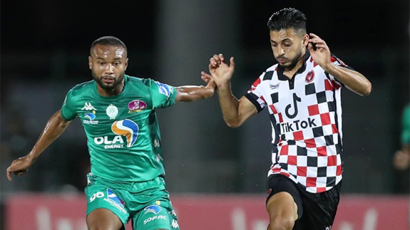 فريق شباب المحمدية يتعادل مع ضيفه الرجاء الرياضي (0-0)