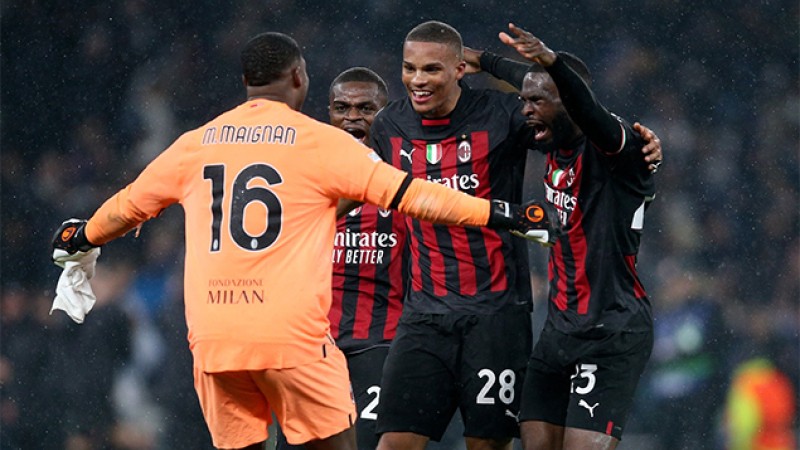 دوري أبطال أوروبا.. ميلان يتعادل مع توتنهام (0-0) ويبلغ ربع النهائي لأول مرة منذ 2012