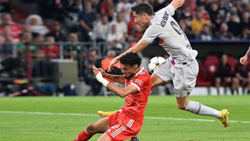 Ligue des Champions.. le Bayern domine le Barça (2-0)