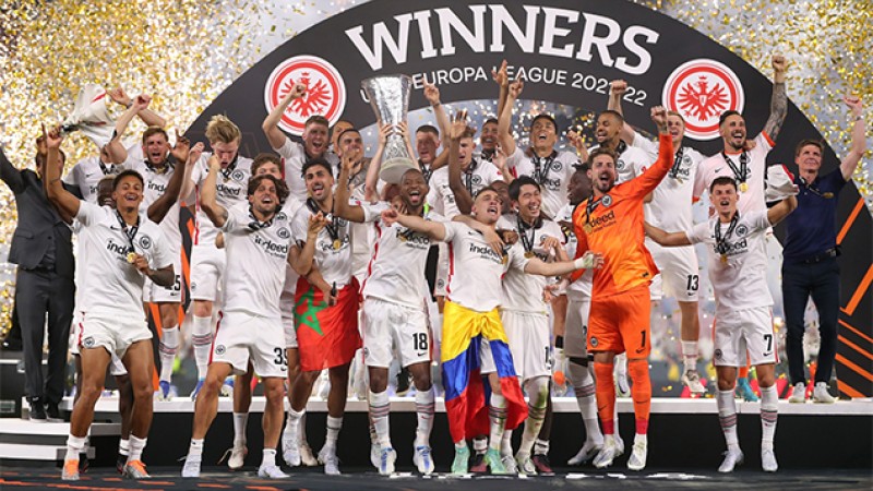Aymen Barkok champion de l'Europa League avec l'Eintracht Francfort